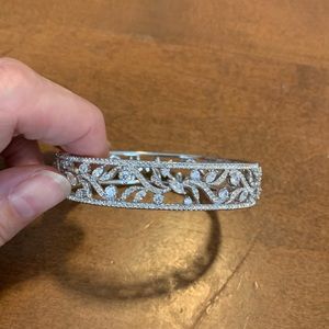 Costume jewelry diamond bracelet
